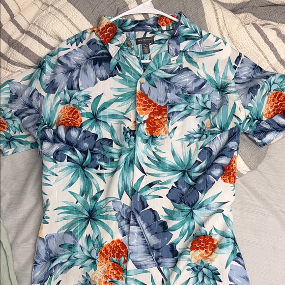 Van Heusen Other - Tropical Print Van Heusen Men's Shirt